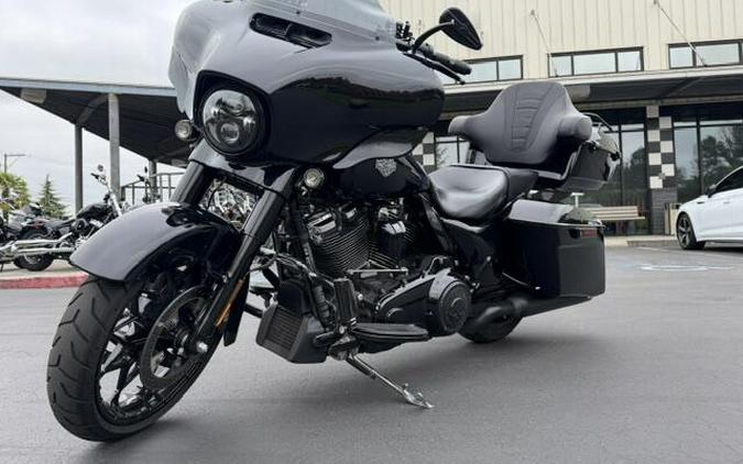 2021 Harley-Davidson Street Glide Special Vivid Black - Black Finish