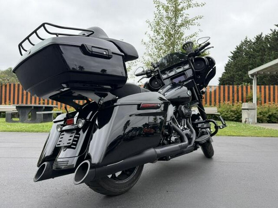2021 Harley-Davidson Street Glide Special Vivid Black - Black Finish