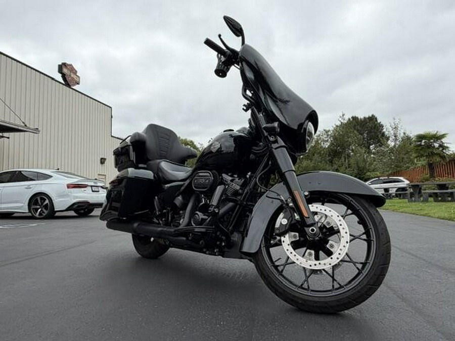 2021 Harley-Davidson Street Glide Special Vivid Black - Black Finish