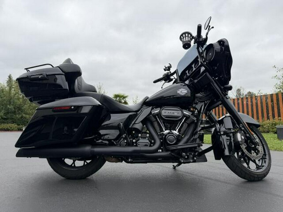 2021 Harley-Davidson Street Glide Special Vivid Black - Black Finish