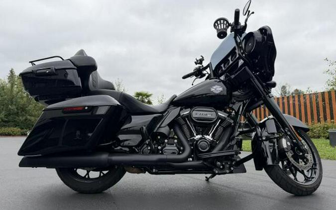 2021 Harley-Davidson Street Glide Special Vivid Black - Black Finish