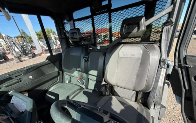 2027 Can-Am Defender XU Limited HD11