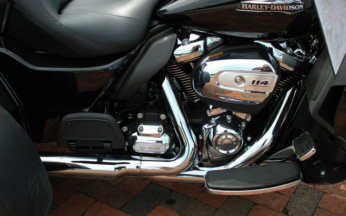 2021 Harley-Davidson Tri Glide Ultra Trike FLHTCUTG