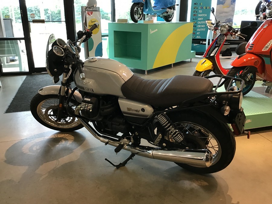 2021 Moto Guzzi V7 Special E5