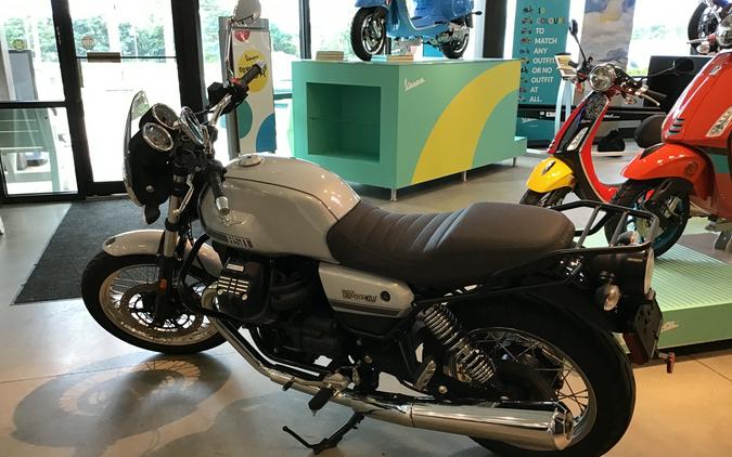 2021 Moto Guzzi V7 Special E5