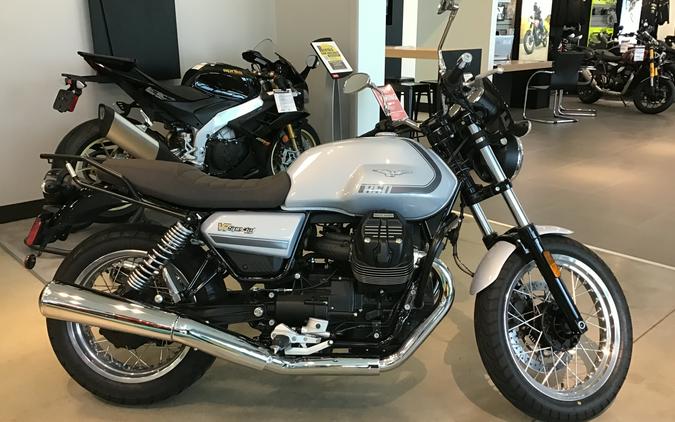 2021 Moto Guzzi V7 Special E5