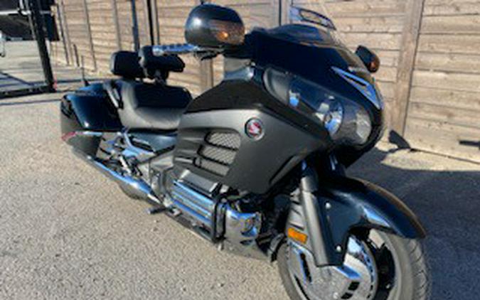 2014 Honda GL1800 GOLDWING F6B DELUXE