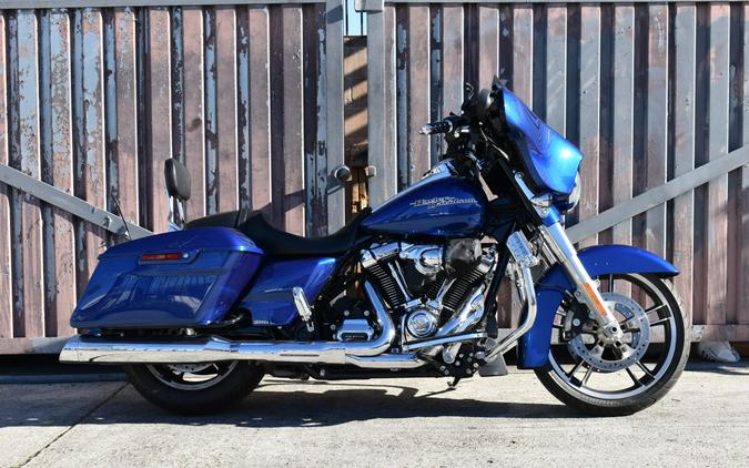 2017 Harley-Davidson® Street Glide® Special FLHXS