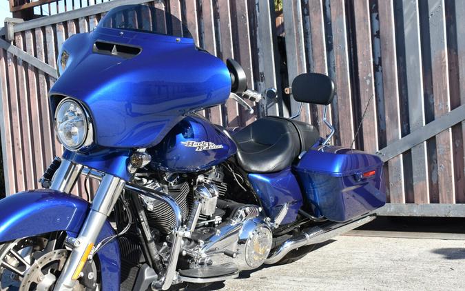 2017 Harley-Davidson® Street Glide® Special FLHXS