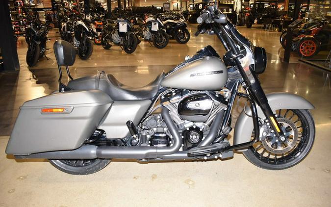 2018 Harley-Davidson Touring FLHRXS - Road King Special