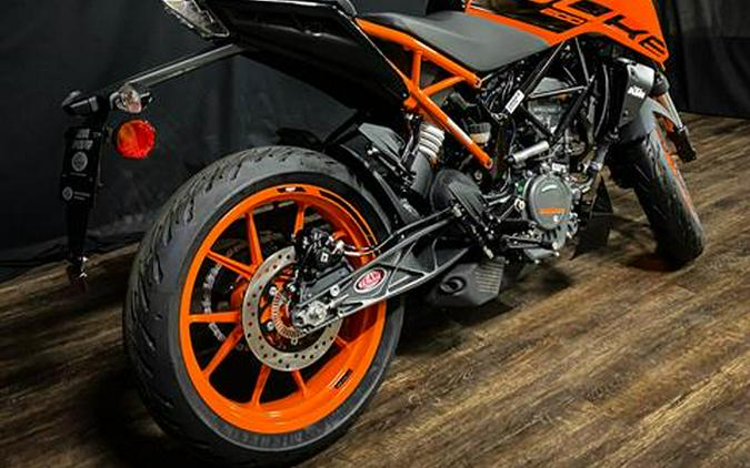 2023 KTM 200 Duke