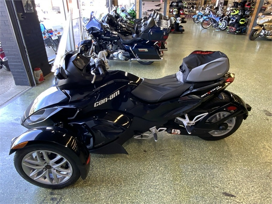 2014 Can-Am Spyder RS