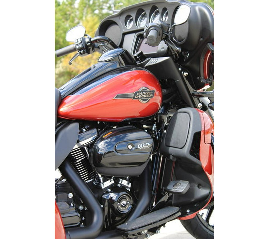 2025 Harley-Davidson® FLHTCUTG - Tri Glide® Ultra