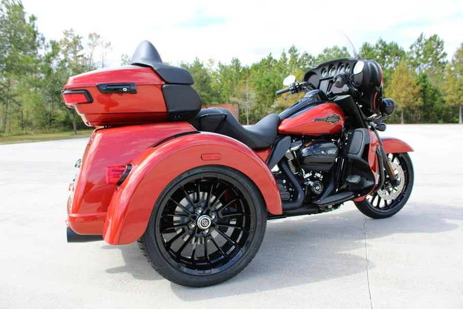 2025 Harley-Davidson® FLHTCUTG - Tri Glide® Ultra
