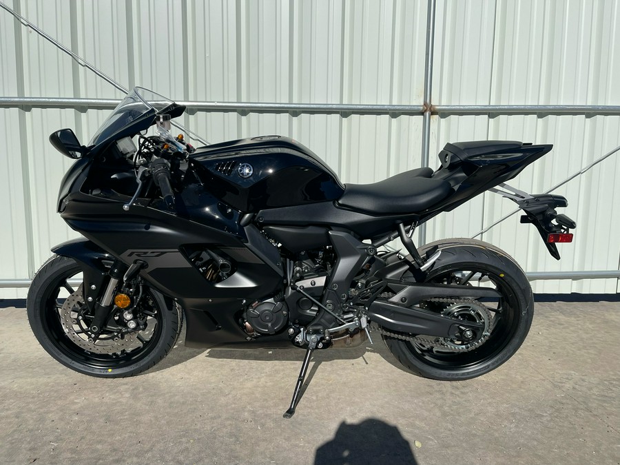 2025 Yamaha YZF-R7