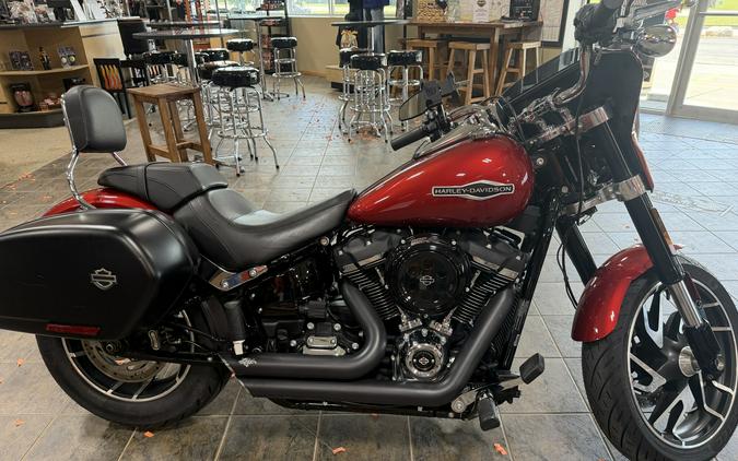 2019 Harley-Davidson® Sport Glide™ Wicked Red