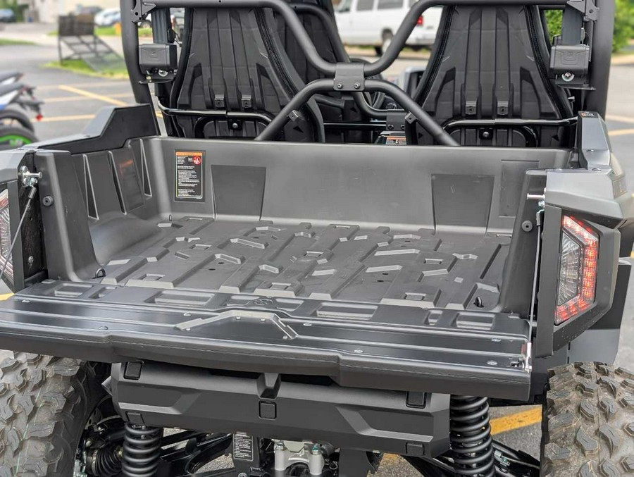 2025 Yamaha Wolverine RMAX4 1000 XT-R