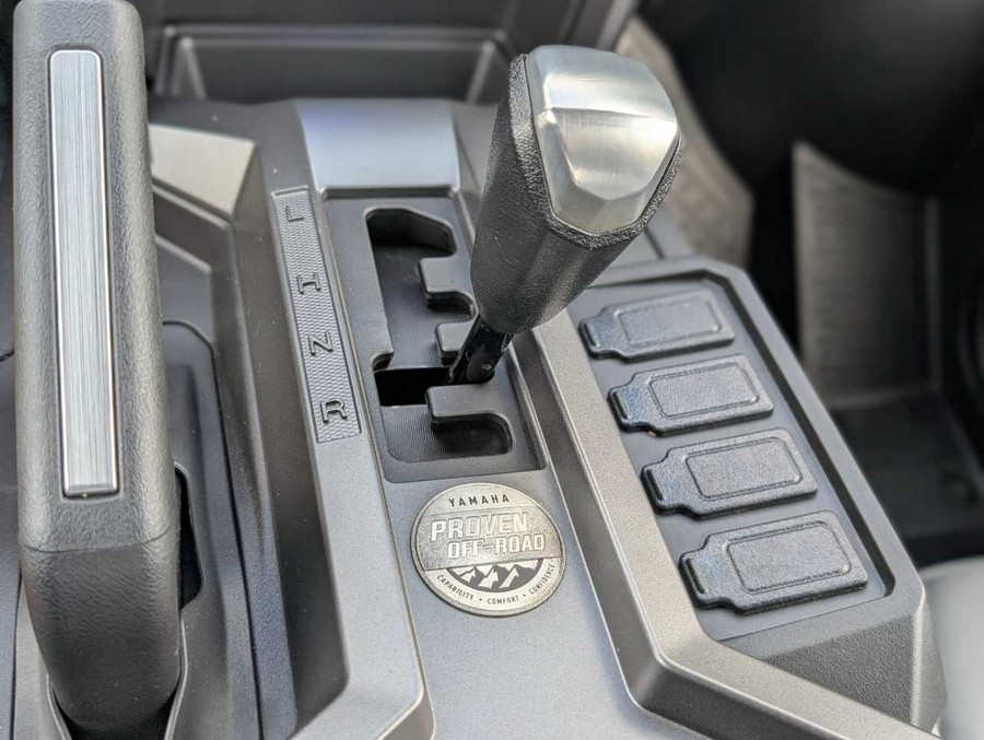 2025 Yamaha Wolverine RMAX4 1000 XT-R