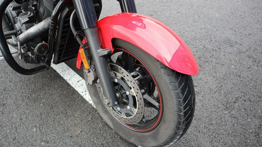 2015 Yamaha V Star 1300 Deluxe Rapid Red