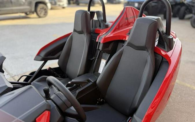 2026 Polaris Slingshot® S Manual
