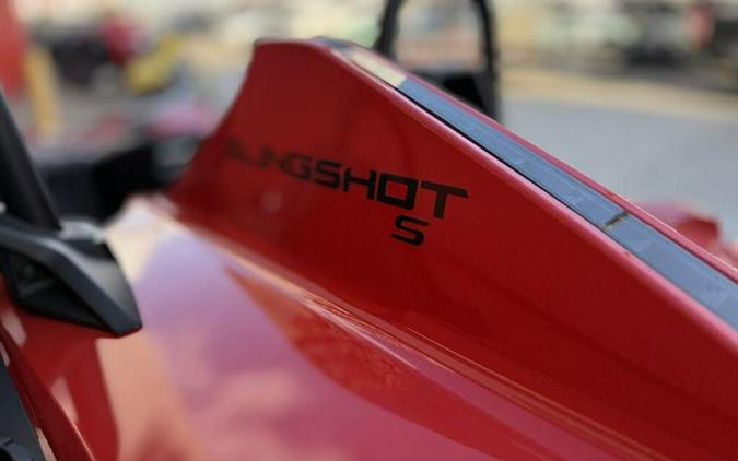 2026 Polaris Slingshot® S Manual