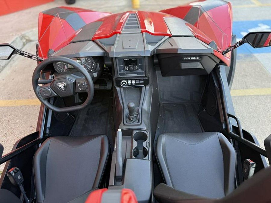 2026 Polaris Slingshot® S Manual