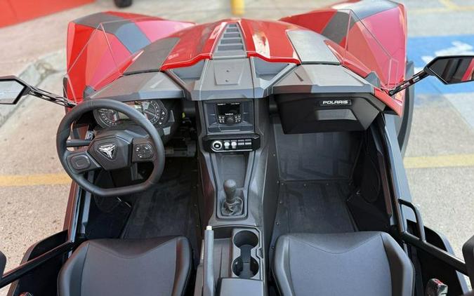 2026 Polaris Slingshot® S Manual
