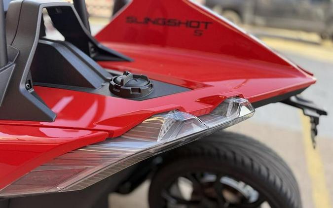 2026 Polaris Slingshot® S Manual