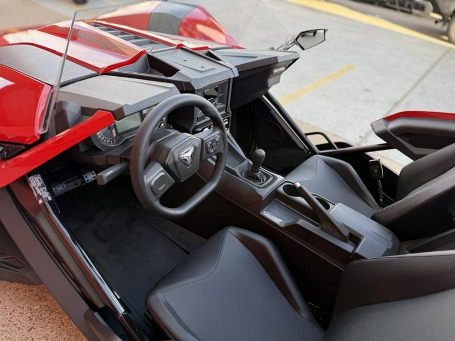 2026 Polaris Slingshot® S Manual