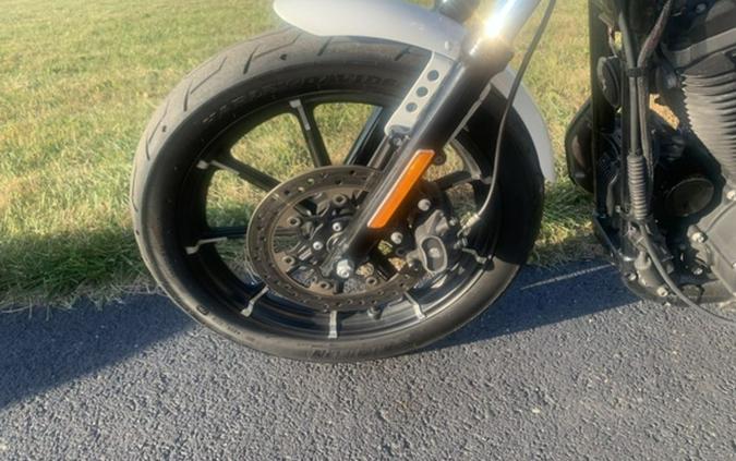 2019 Harley-Davidson® XL 883N - Sportster® Iron 883™