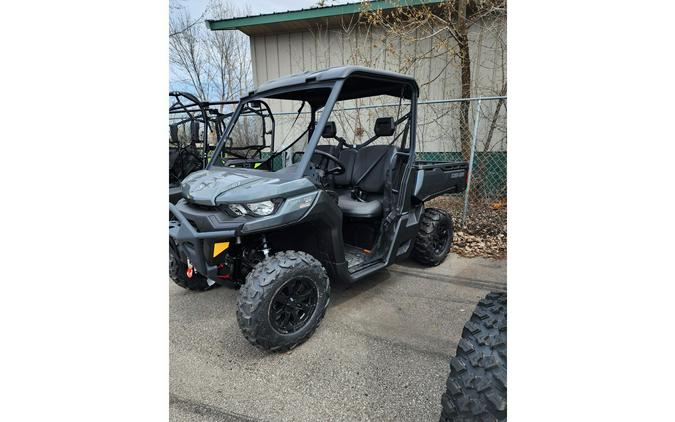 2024 Can-Am Defender XT HD7