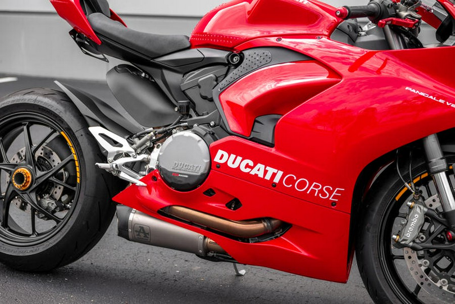 2023 Ducati Panigale V2 Ducati Red