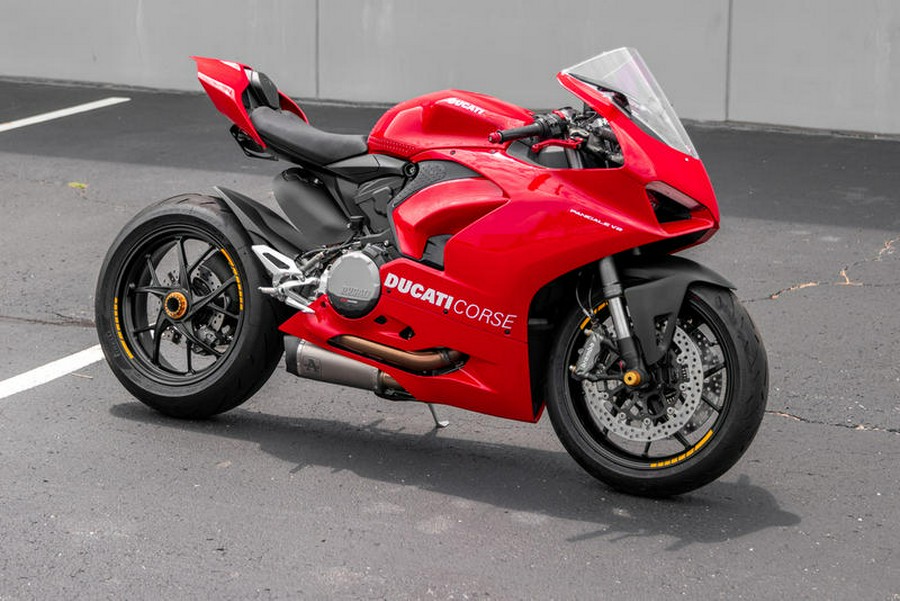 2023 Ducati Panigale V2 Ducati Red