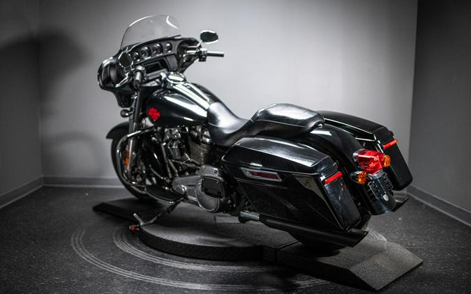 2021 Electra Glide® Standard (FLHT)