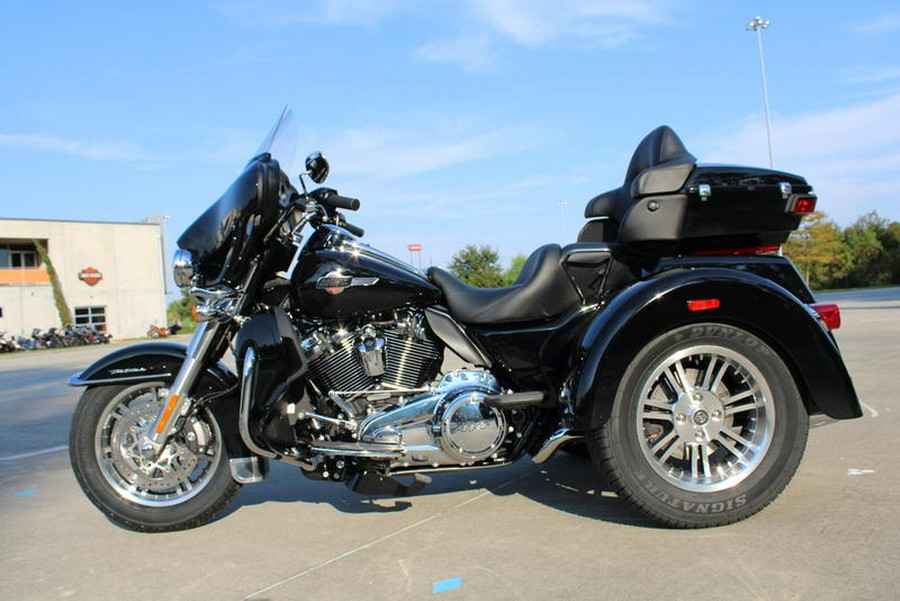 2025 Harley-Davidson® FLHTCUTG - Tri Glide® Ultra
