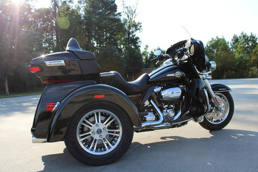 2025 Harley-Davidson® FLHTCUTG - Tri Glide® Ultra