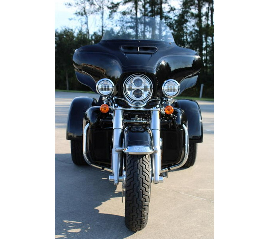 2025 Harley-Davidson® FLHTCUTG - Tri Glide® Ultra