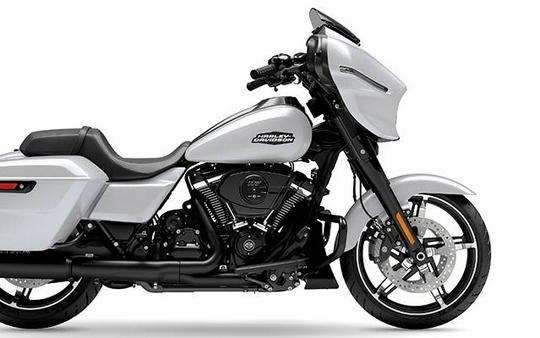 2024 Harley-Davidson® STREET GLIDE