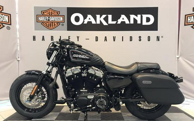 2015 Harley-Davidson® XL1200X - Sportster® Forty-Eight®