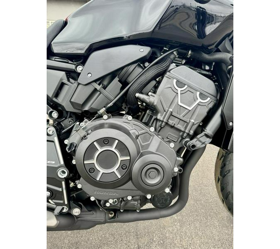 2024 Honda® CB1000R Black Edition