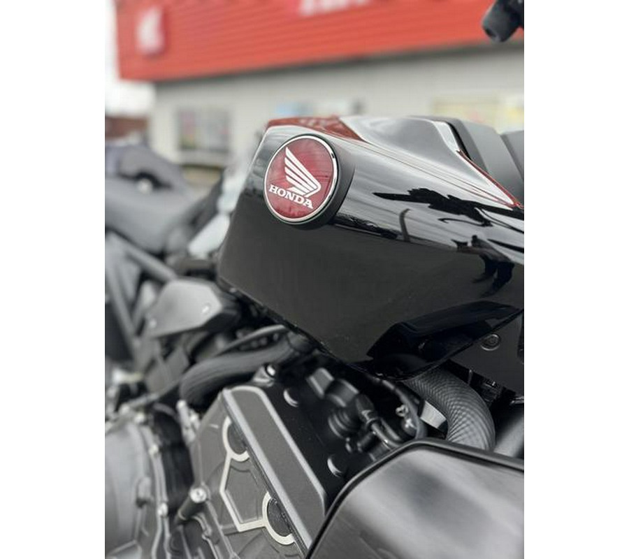 2024 Honda® CB1000R Black Edition