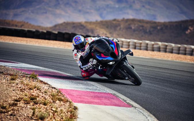 2026 BMW M 1000 RR