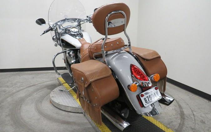 2016 Indian Motorcycle® Chief® Vintage Star Silver and Thunder Black