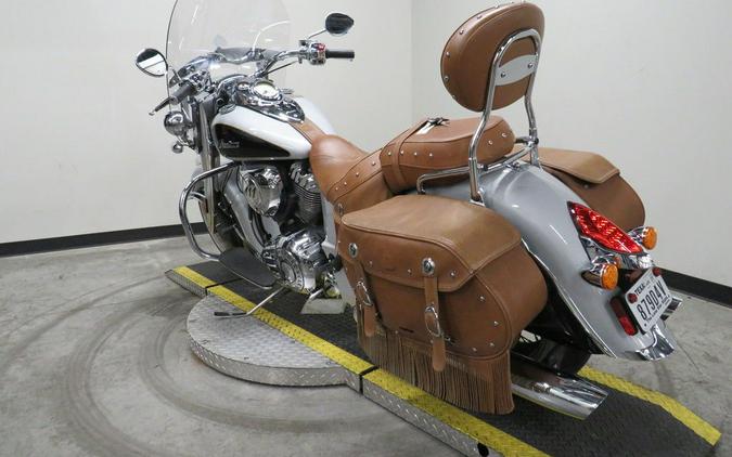 2016 Indian Motorcycle® Chief® Vintage Star Silver and Thunder Black