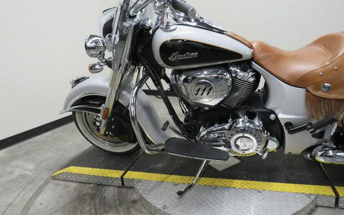 2016 Indian Motorcycle® Chief® Vintage Star Silver and Thunder Black