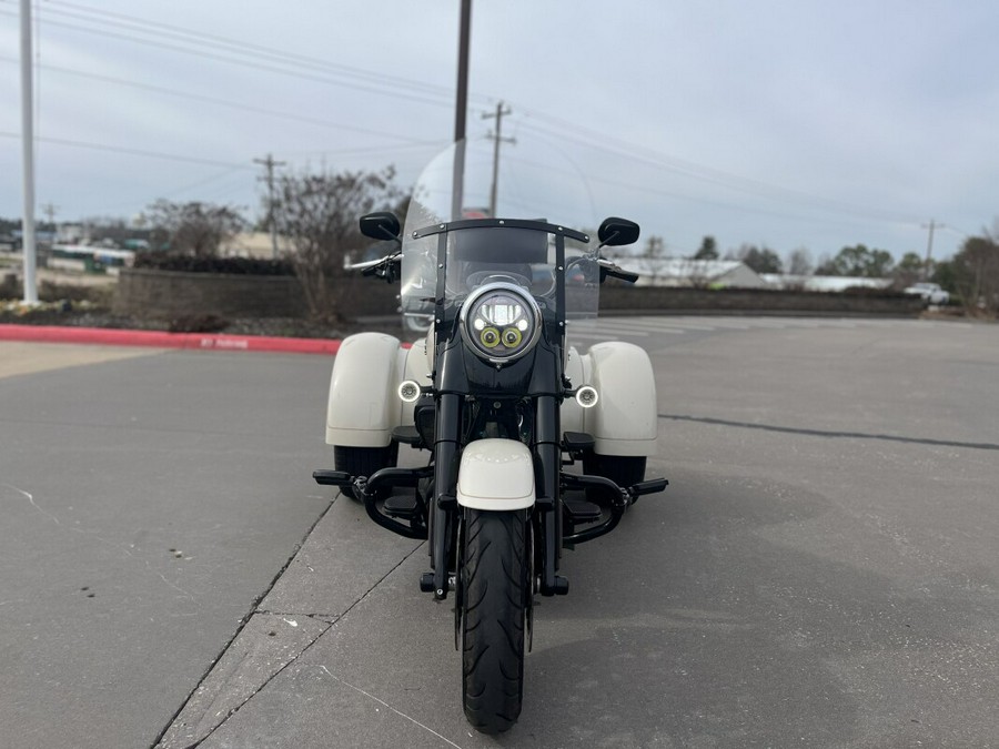 2023 Harley-Davidson® FLRT Freewheeler® White Sand Pearl