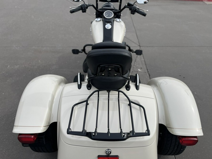 2023 Harley-Davidson® FLRT Freewheeler® White Sand Pearl