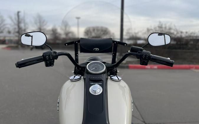 2023 Harley-Davidson® FLRT Freewheeler® White Sand Pearl