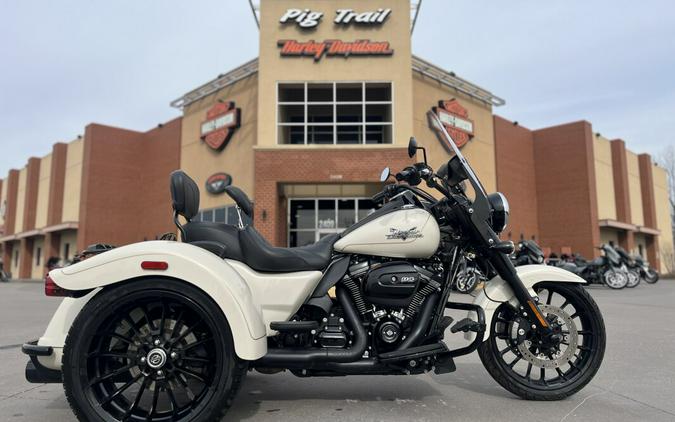 2023 Harley-Davidson® FLRT Freewheeler® White Sand Pearl