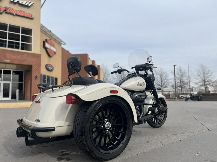 2023 Harley-Davidson® FLRT Freewheeler® White Sand Pearl